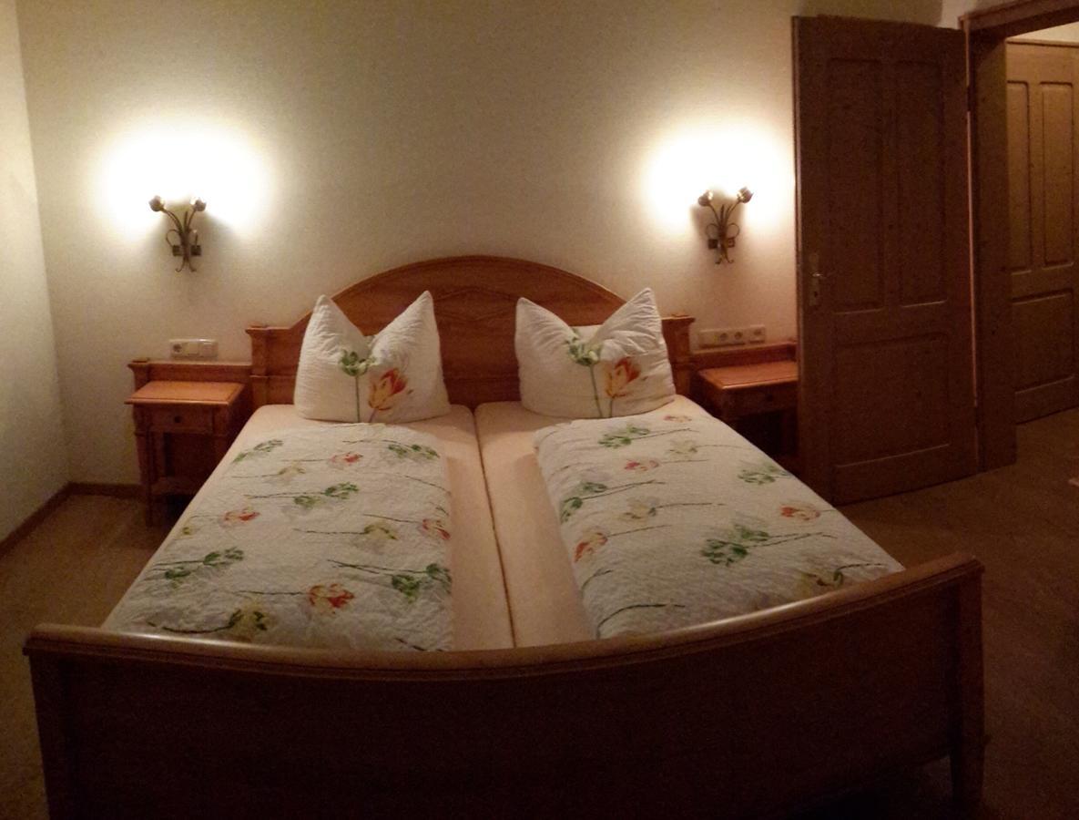 Hotel Grüner Hahn Schippach  Habitación foto